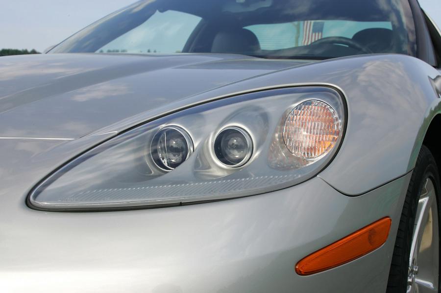  Chevrolet Corvette 2005 года  (фото 132 из 182)